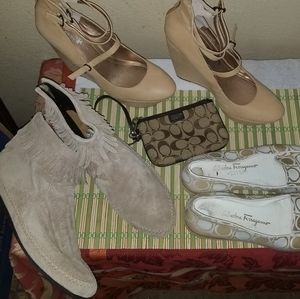 Size 10 SHOE BUNDLE LOT FERRAGAMO BCBG COACH BAG BOOTIES FLATS BOOTS LOAFERS 10
